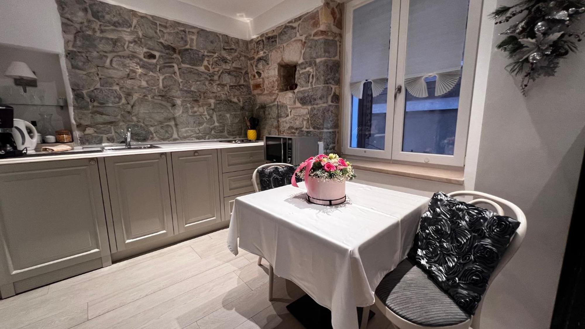 Romantic Apartment Lovran - 4 Stars ภายนอก รูปภาพ